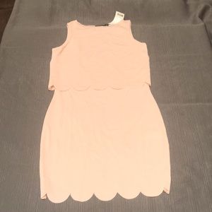 **NWT** ELEGANT, SIMPLE DRESS~SZ US 4P